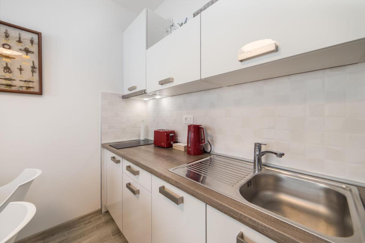 Tučepi Villa Jadranka Apartments المظهر الخارجي الصورة