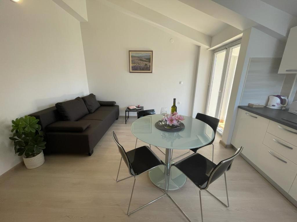 Tučepi Villa Jadranka Apartments المظهر الخارجي الصورة