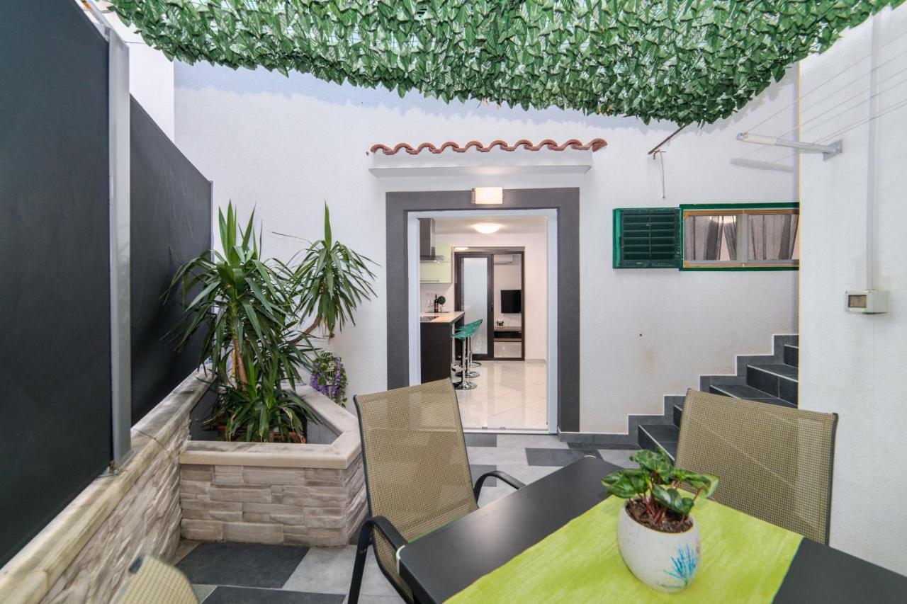 Tučepi Villa Jadranka Apartments المظهر الخارجي الصورة