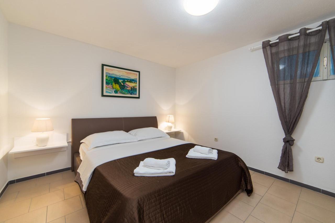 Tučepi Villa Jadranka Apartments المظهر الخارجي الصورة