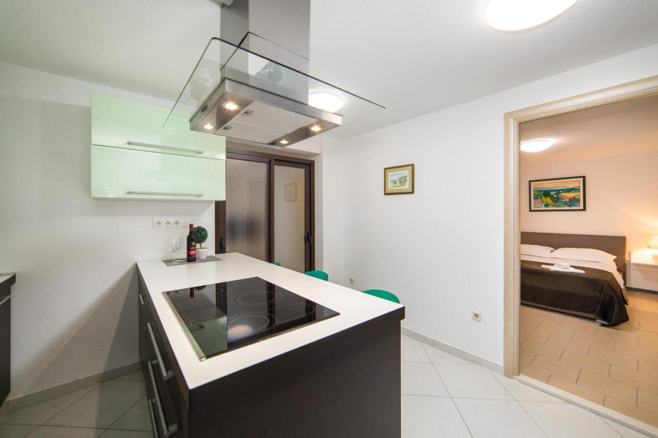 Tučepi Villa Jadranka Apartments المظهر الخارجي الصورة